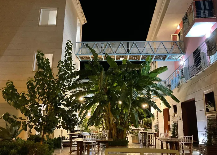 Glemerald Hostel